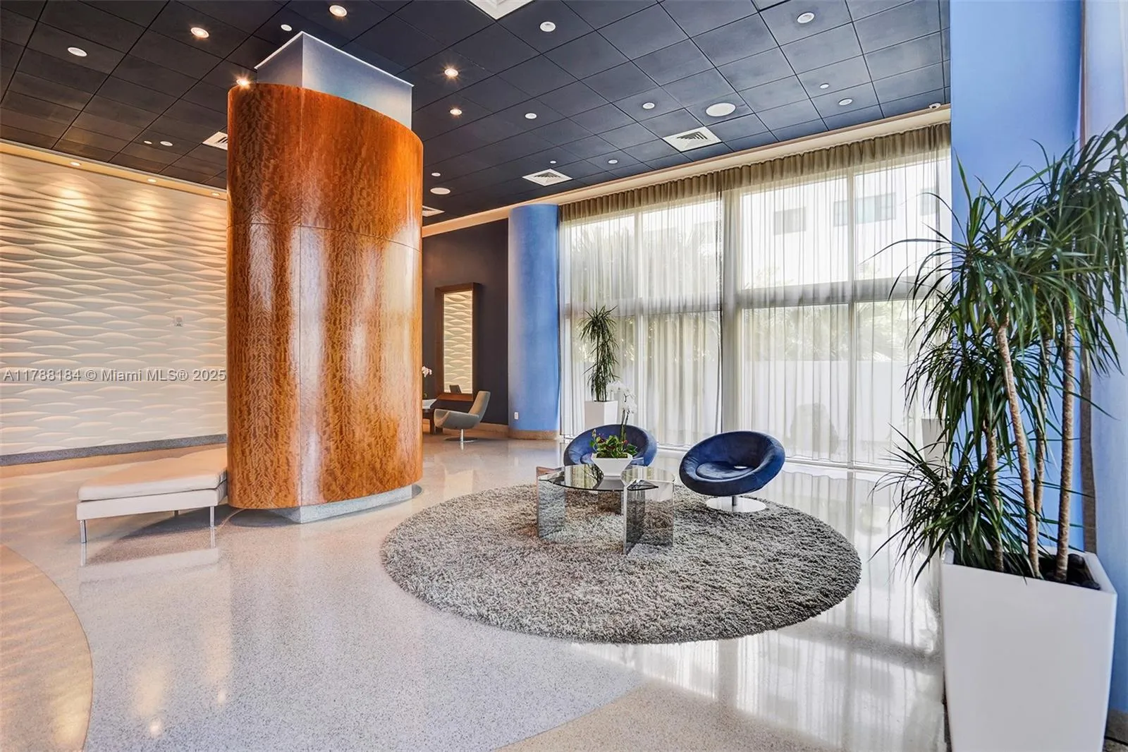 Miami Beach, Florida 33141, United States, 1 Bedroom Bedrooms, ,2 BathroomsBathrooms,Residential,Active,115481