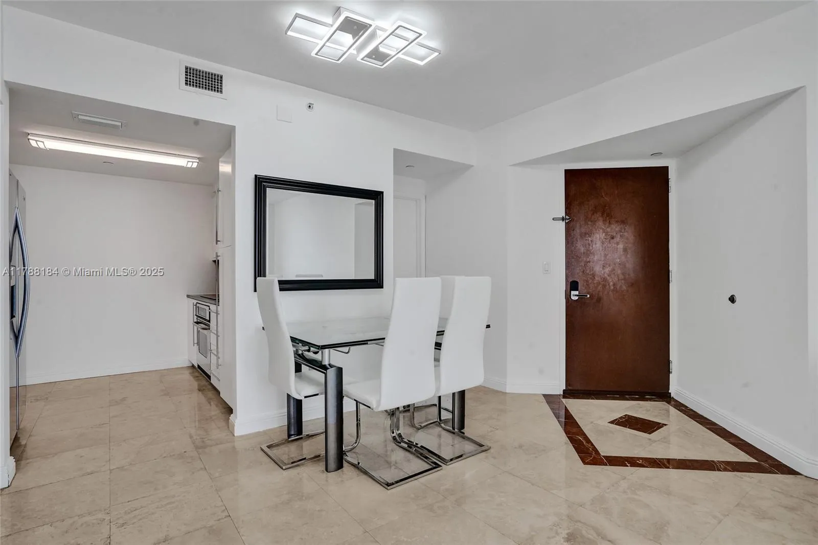 Miami Beach, Florida 33141, United States, 1 Bedroom Bedrooms, ,2 BathroomsBathrooms,Residential,Active,115481