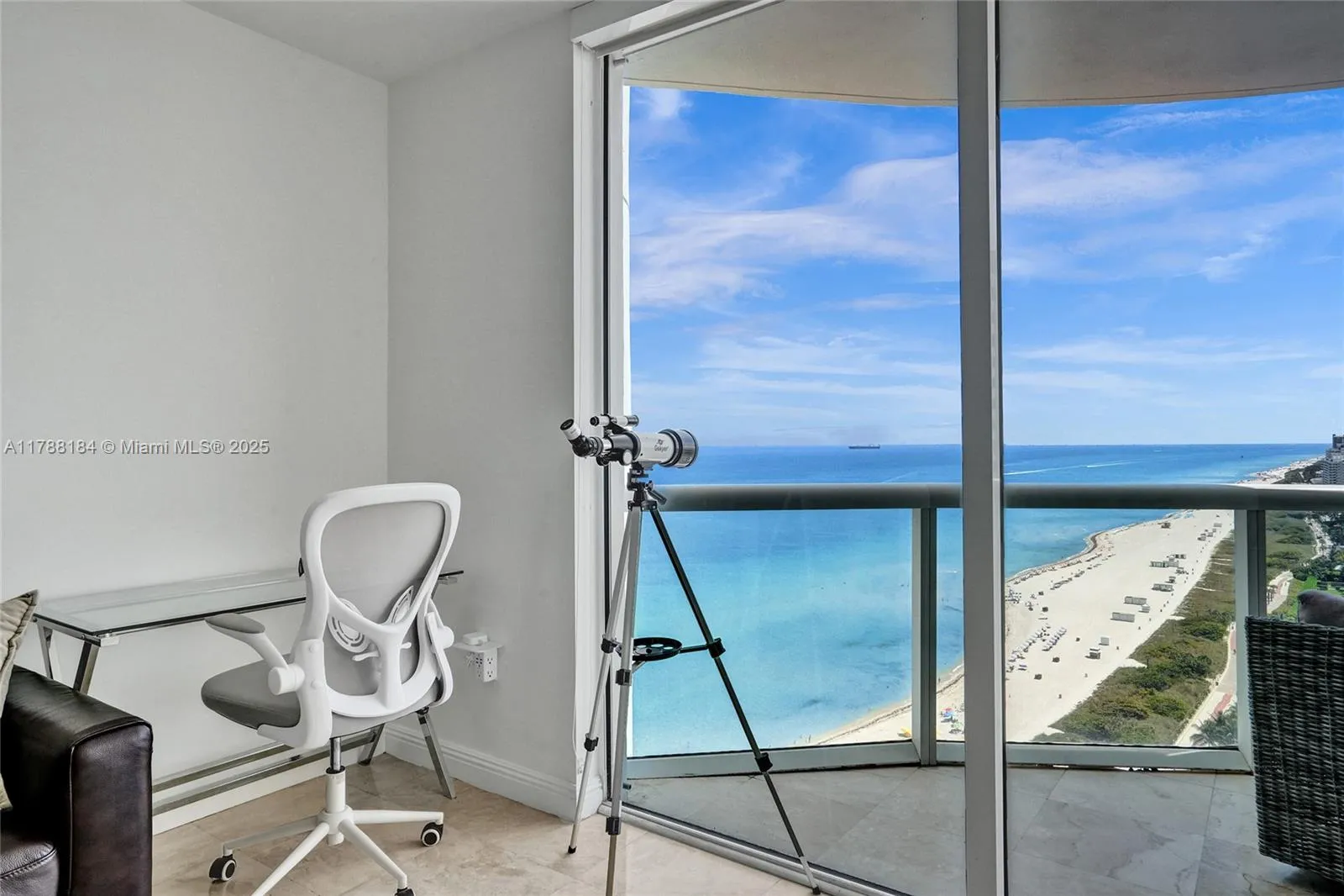 Miami Beach, Florida 33141, United States, 1 Bedroom Bedrooms, ,2 BathroomsBathrooms,Residential,Active,115481