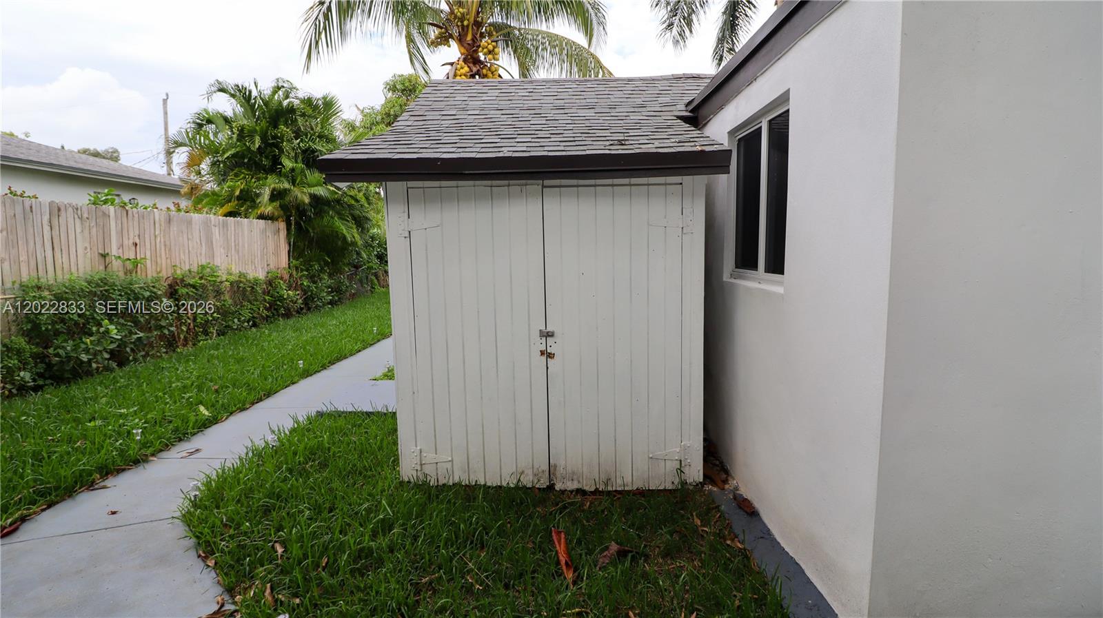 BELLCAMP MANOR - Residential Income
