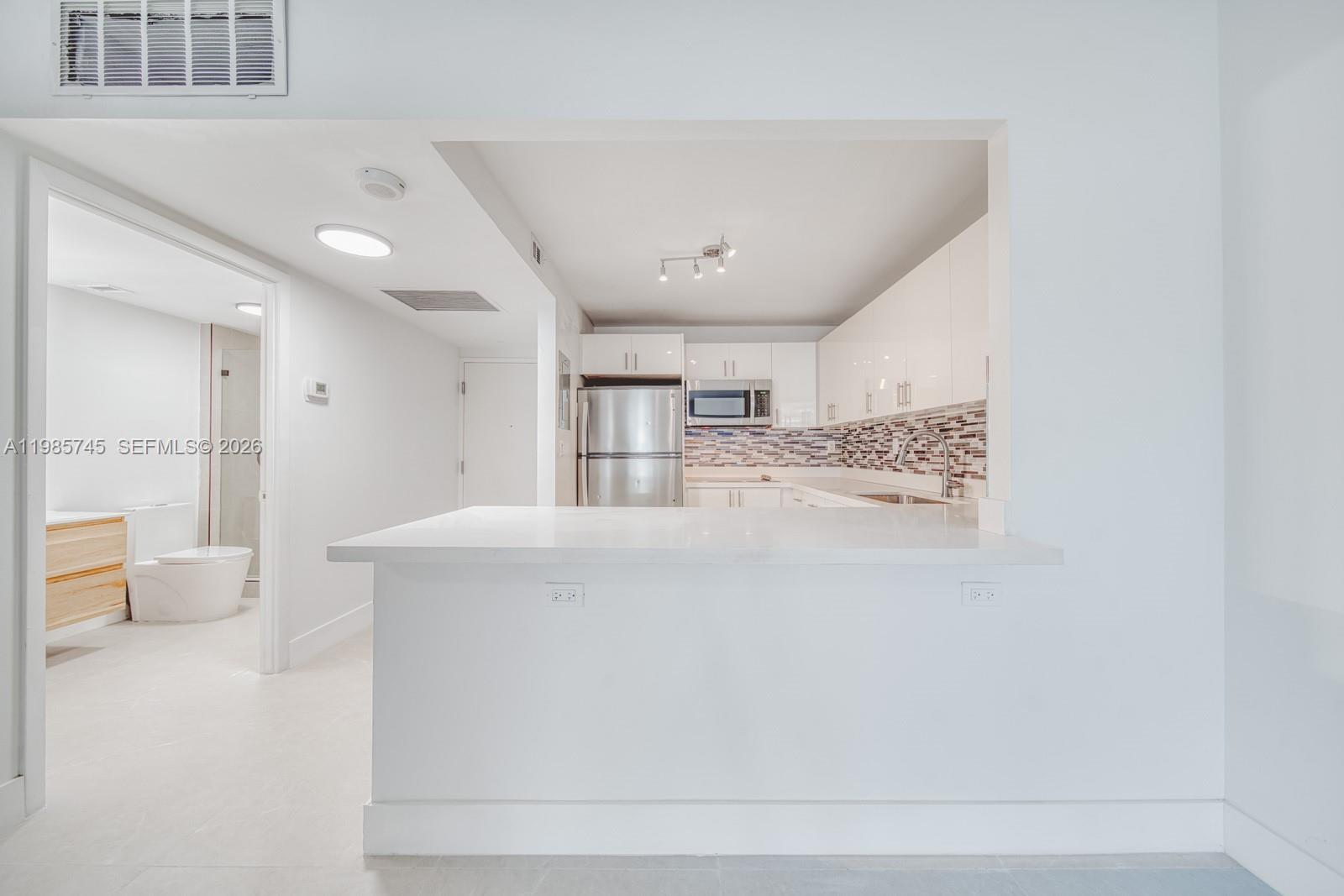 RONEY PALACE CONDO - Residential