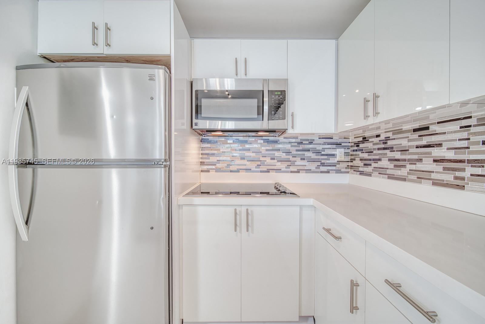 View photos, virtual tours, details... 2301 Collins Ave 311