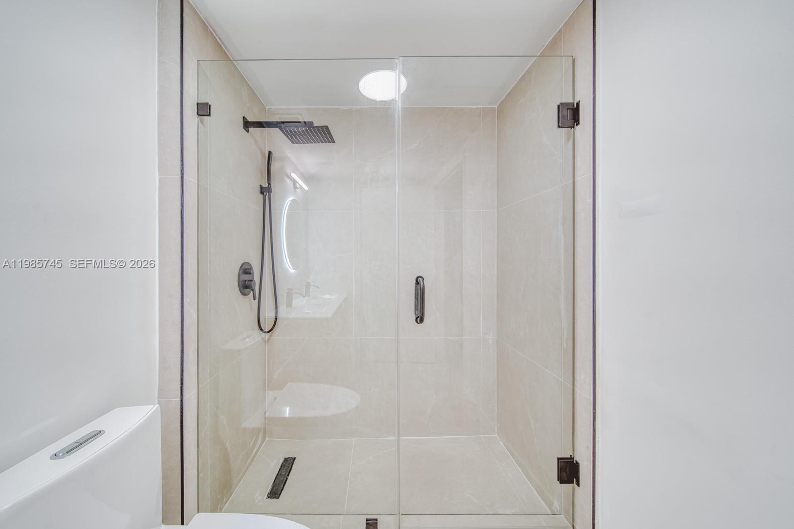 View photos, virtual tours, details... 2301 Collins Ave 311