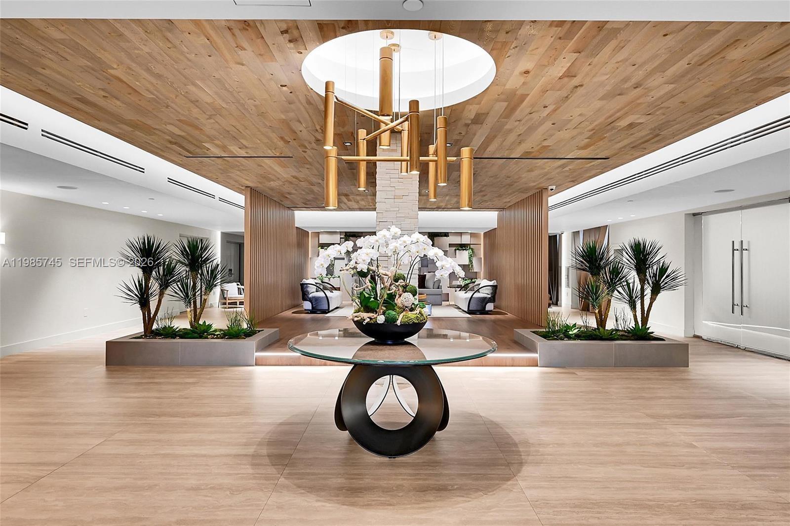 RONEY PALACE CONDO - Residential