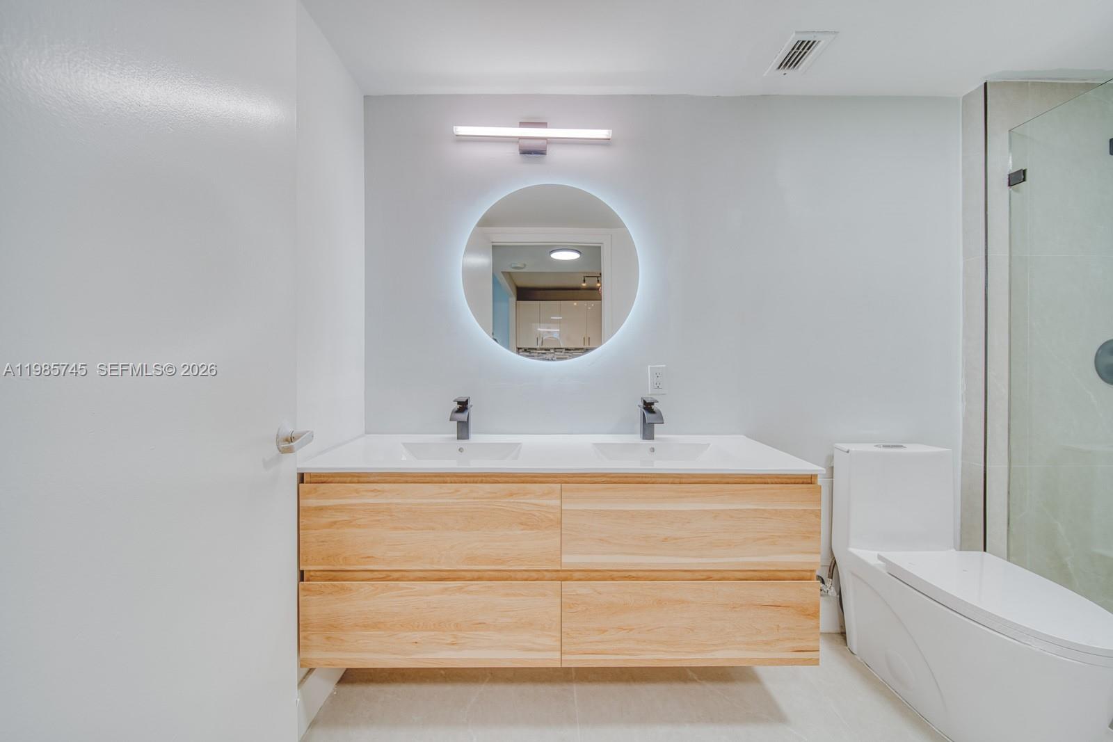 View photos, virtual tours, details... 2301 Collins Ave 311