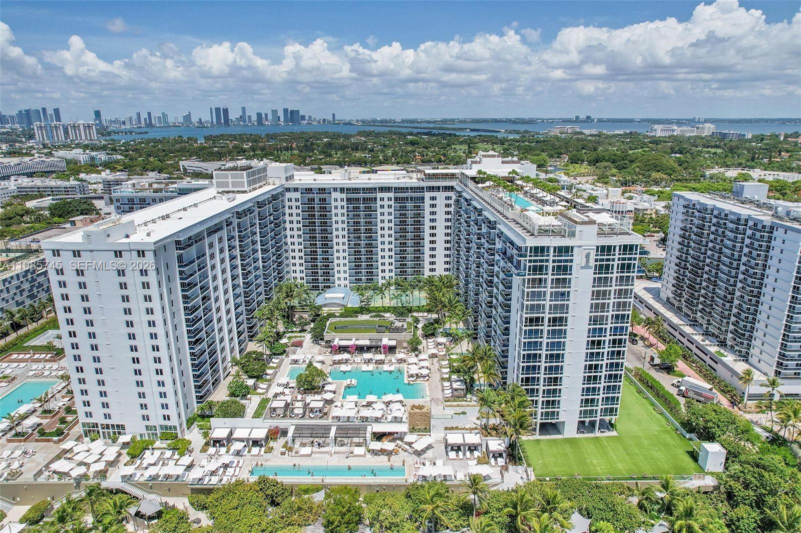 RONEY PALACE CONDO - Residential