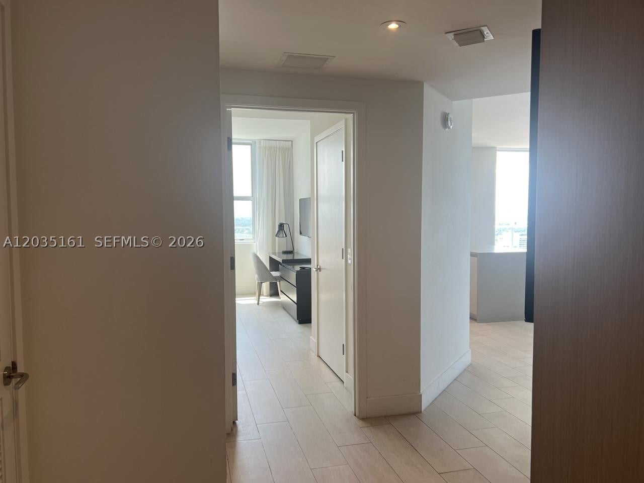 4010 S OCEAN DR R2402