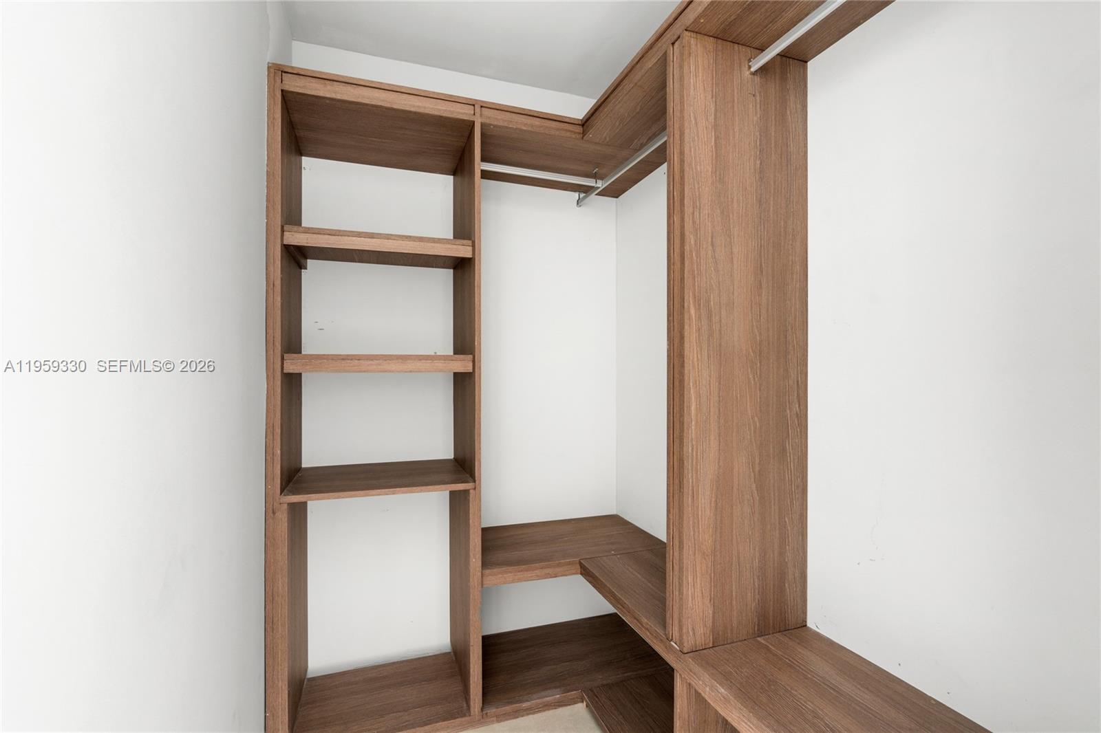 OSCEOLA GROVES - Residential