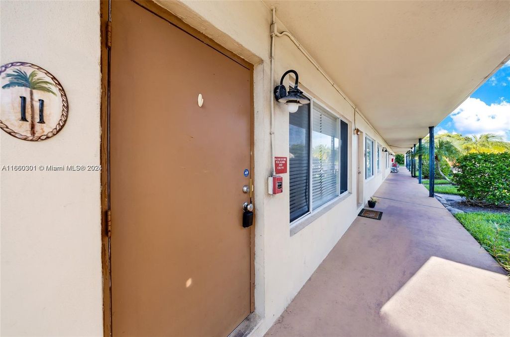 Photo of 2309 S Federal #S-11, Boynton Beach, FL 33435 (MLS # A11660301)