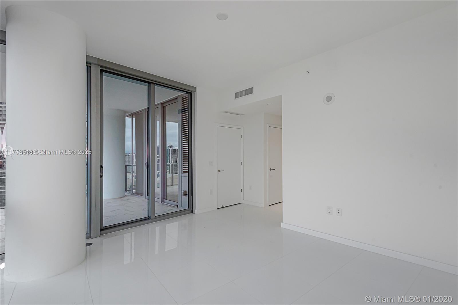 PARAMOUNT MIAMI WORLDCENT - Residential