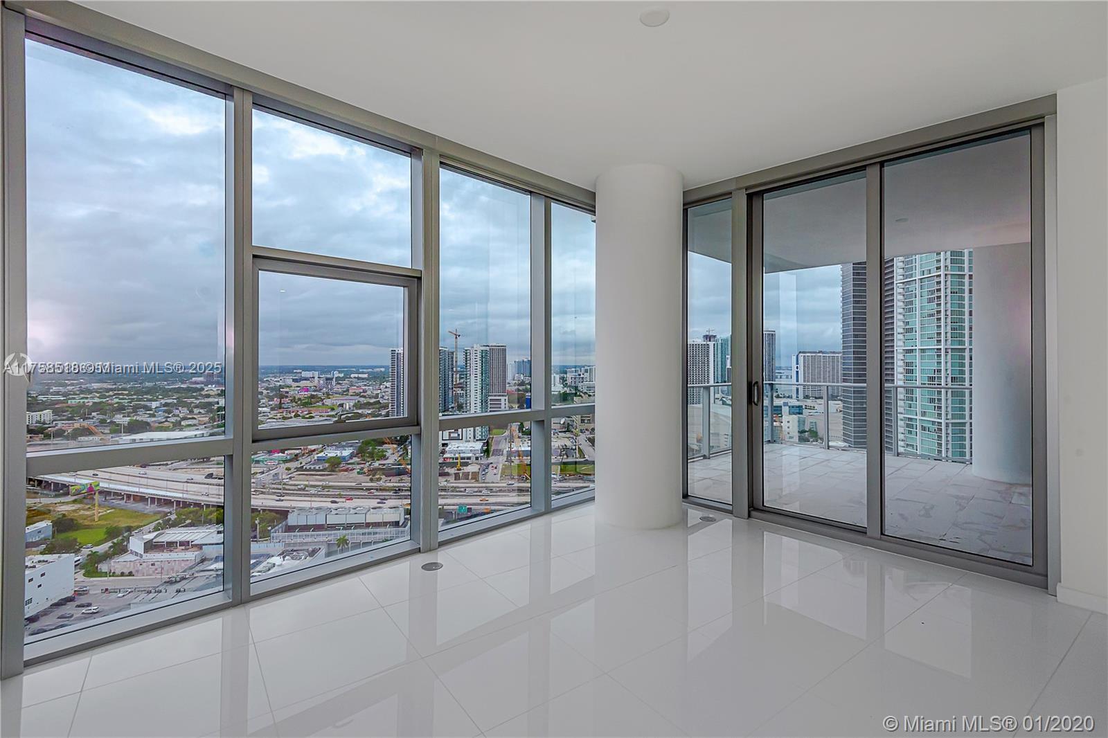 PARAMOUNT MIAMI WORLDCENT - Residential