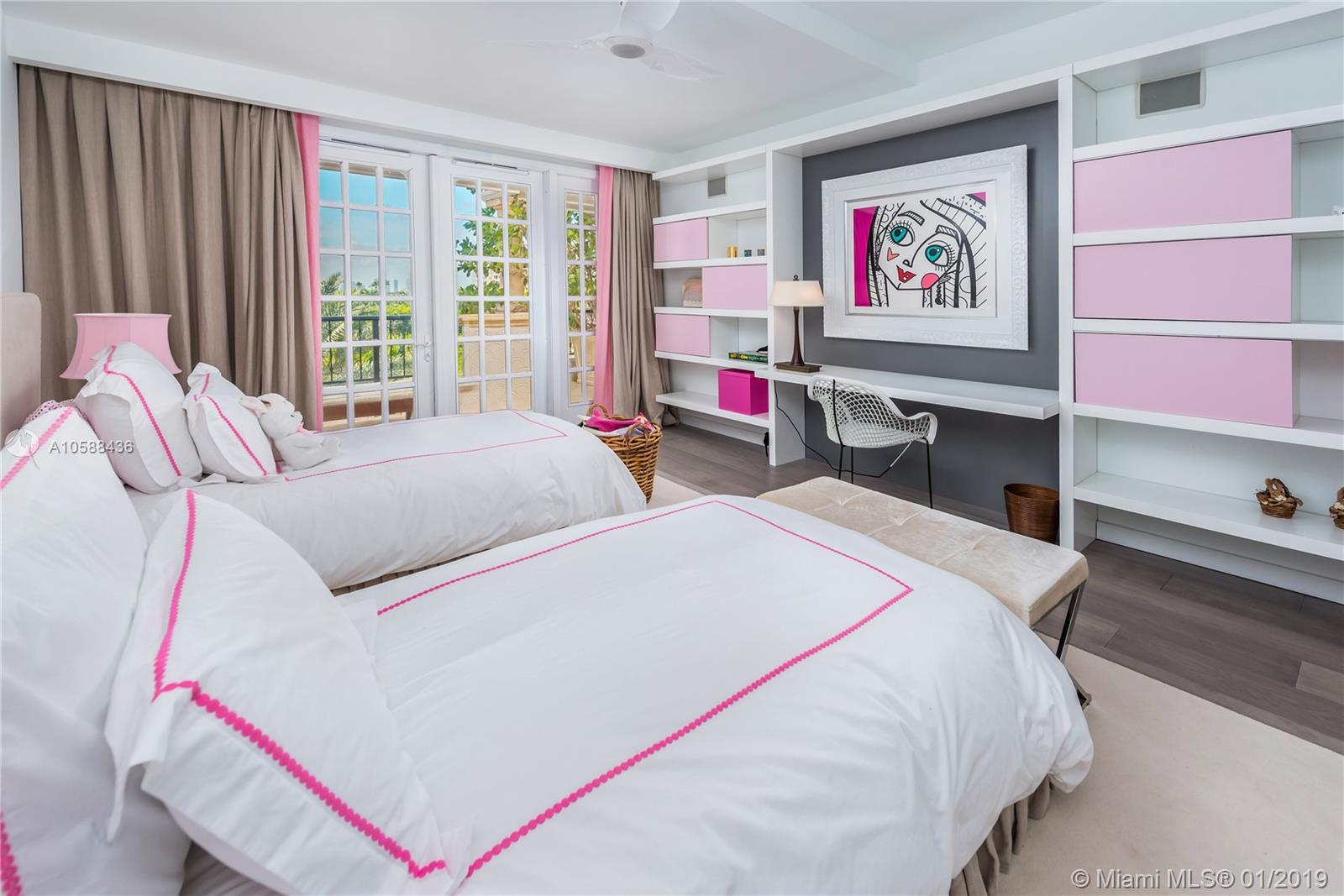 7600 OCEANSIDE AT FISHER - Residential