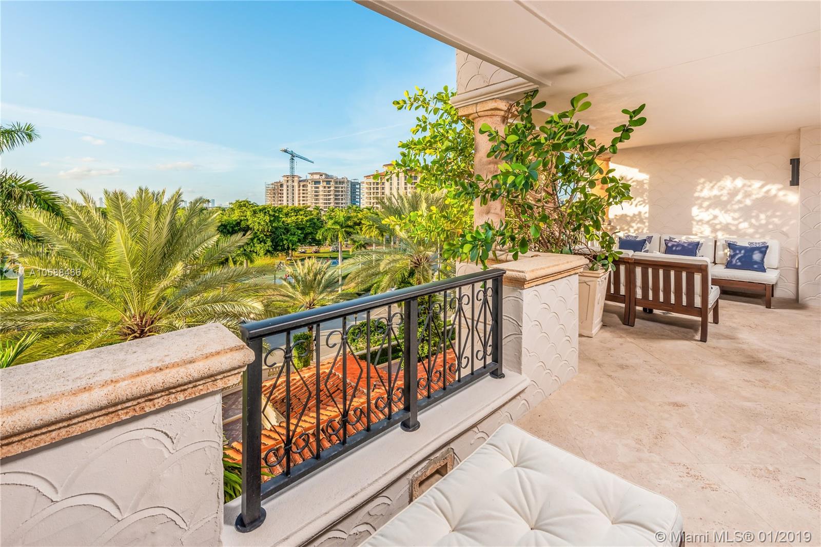 7600 OCEANSIDE AT FISHER - Residential