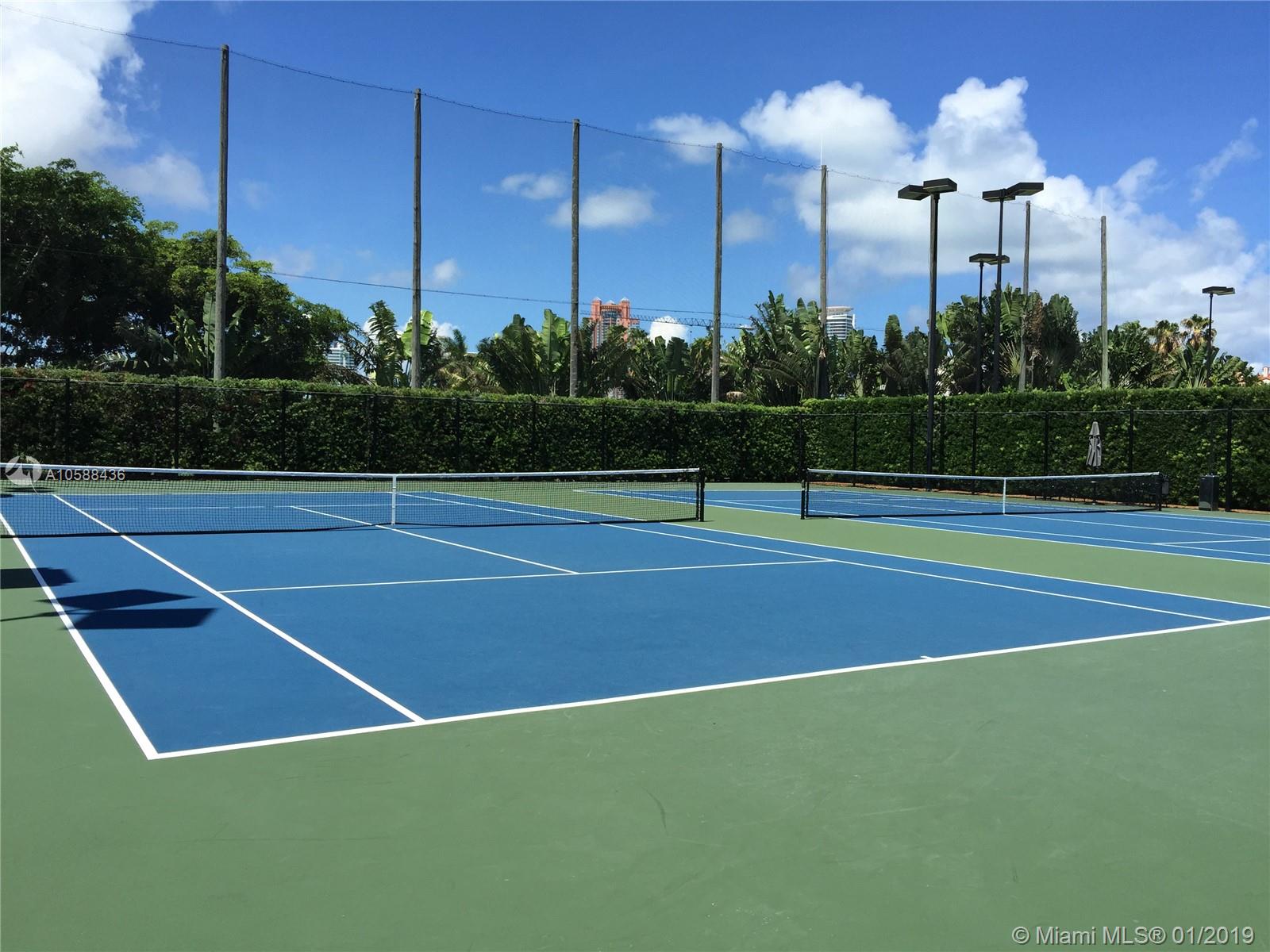 7600 OCEANSIDE AT FISHER - Residential