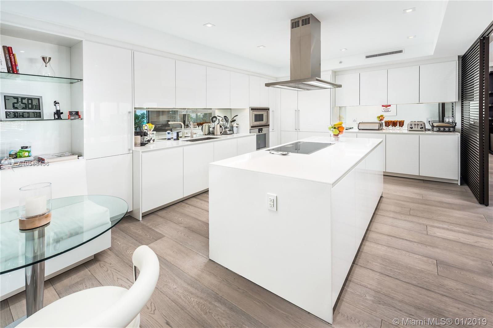 7600 OCEANSIDE AT FISHER - Residential