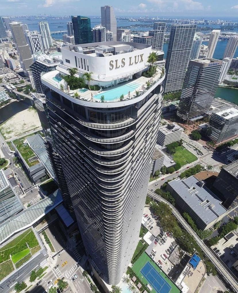 801 SMA RESIDENCES CONDO - Residential