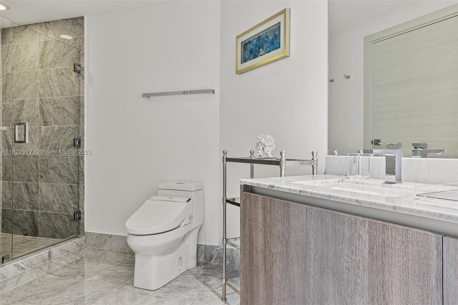 801 SMA RESIDENCES CONDO - Residential