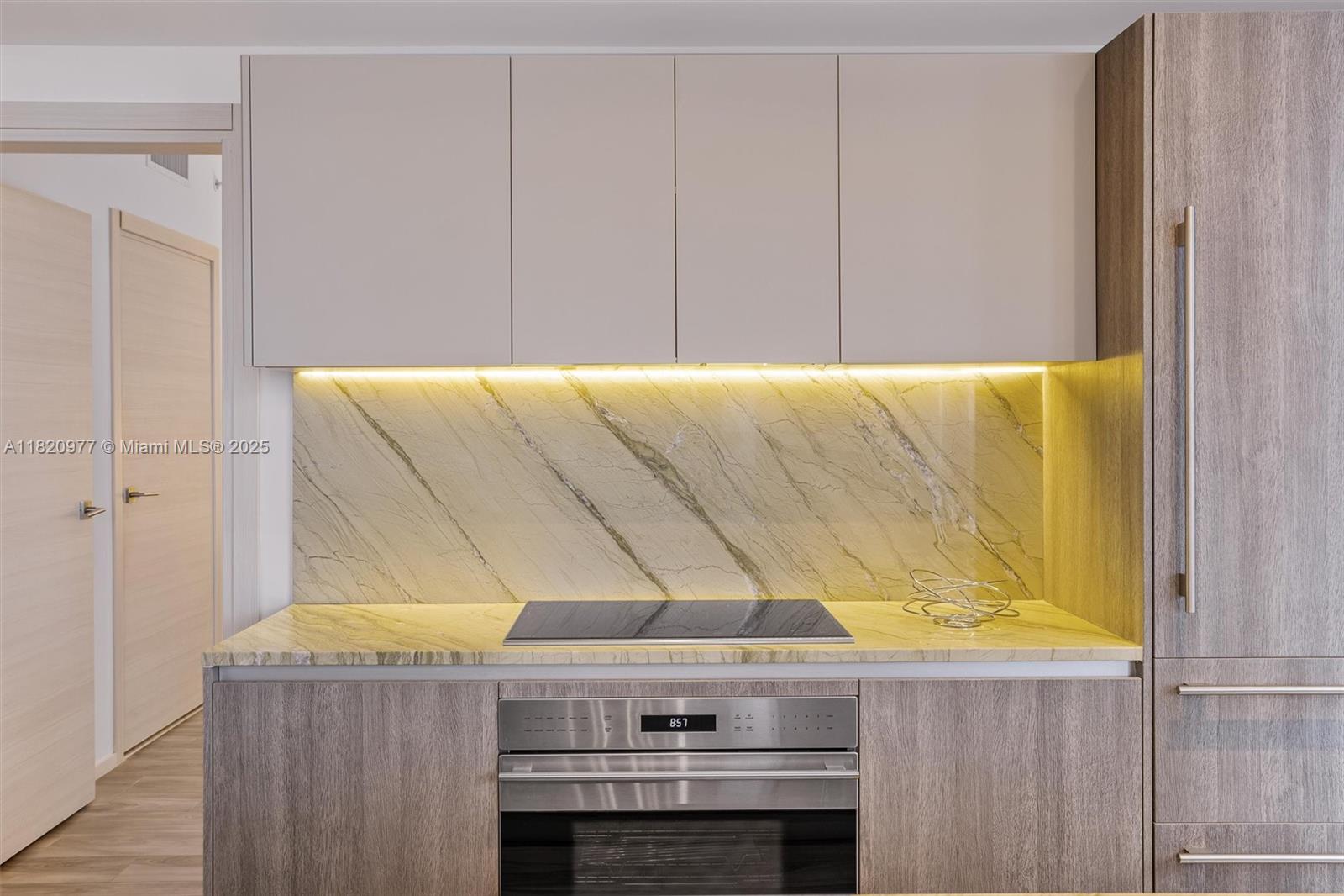 801 SMA RESIDENCES CONDO - Residential