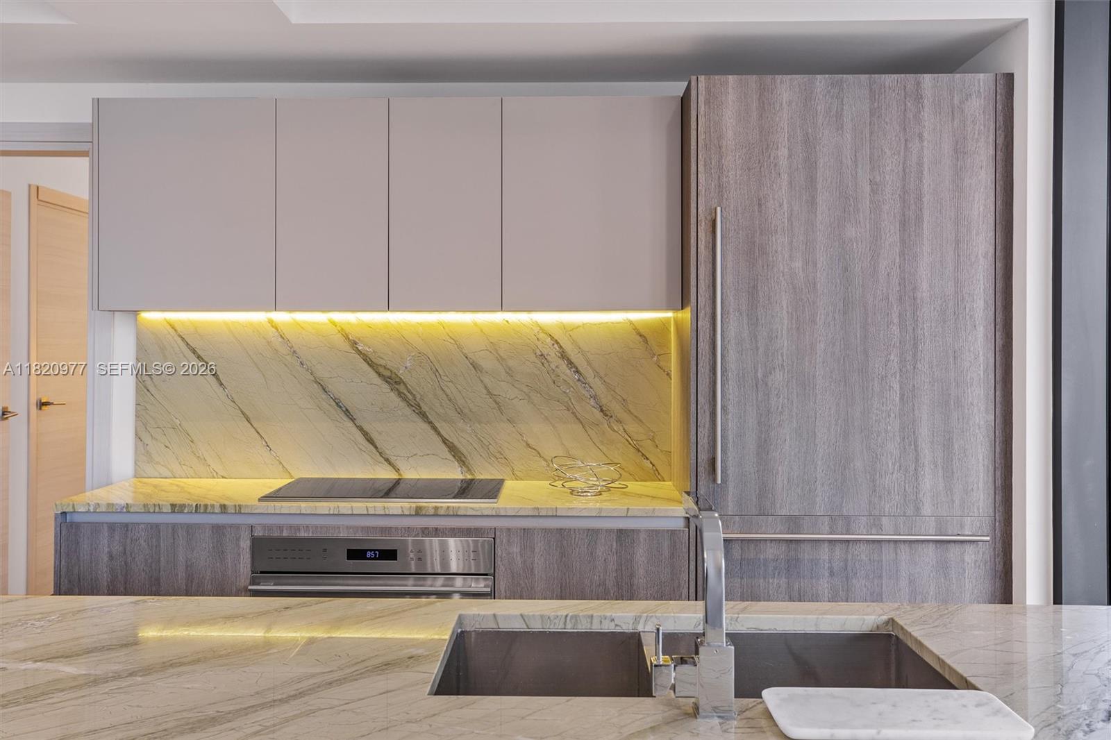 801 SMA RESIDENCES CONDO - Residential