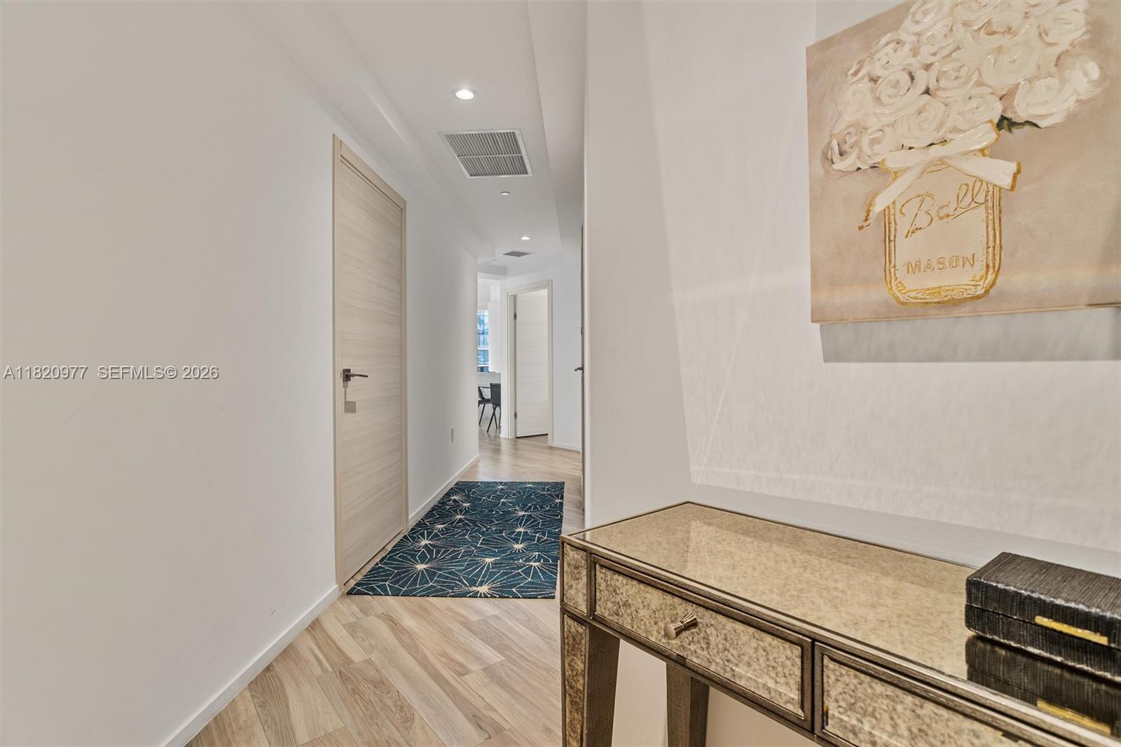 801 SMA RESIDENCES CONDO - Residential