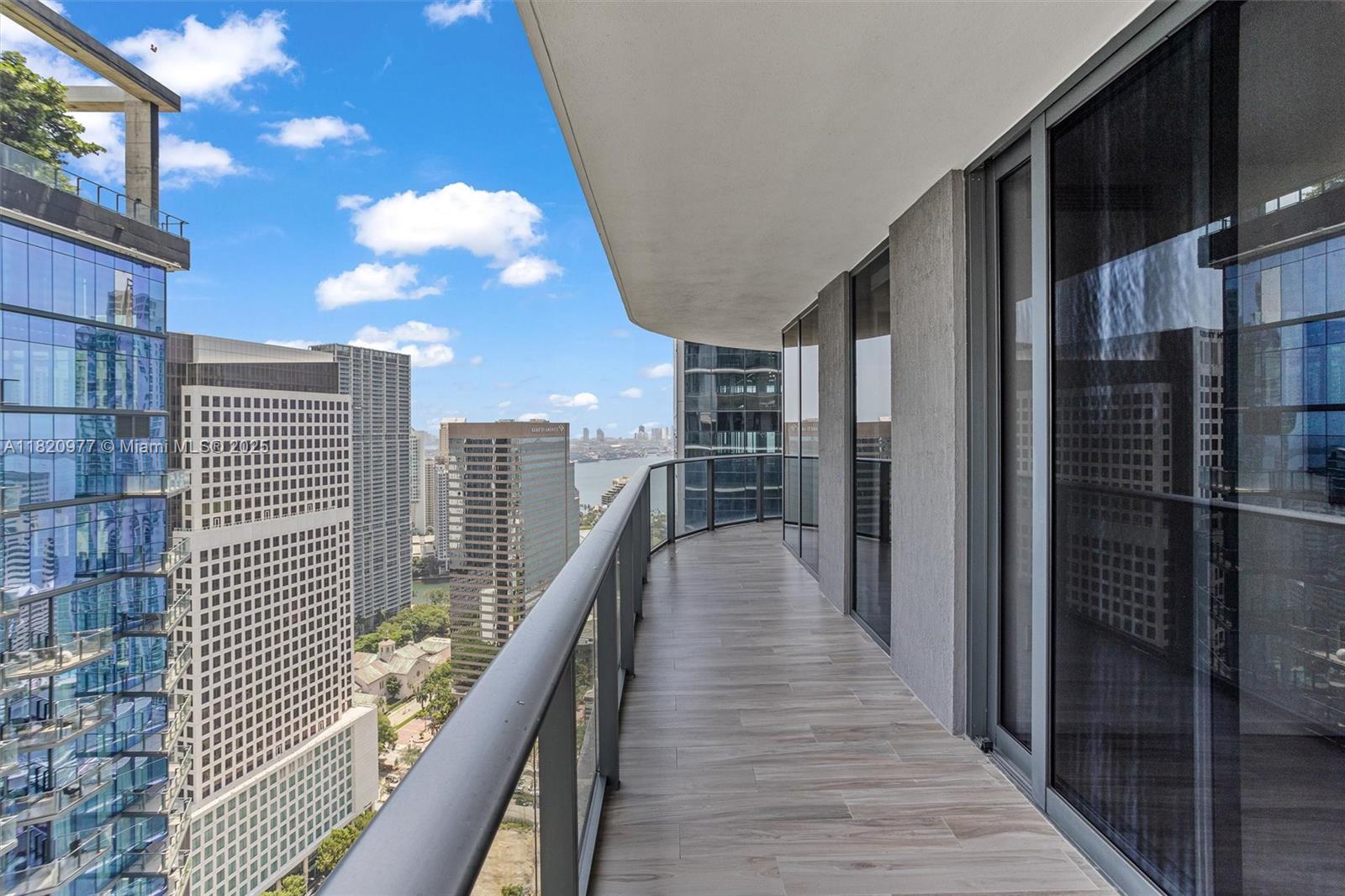 801 SMA RESIDENCES CONDO - Residential