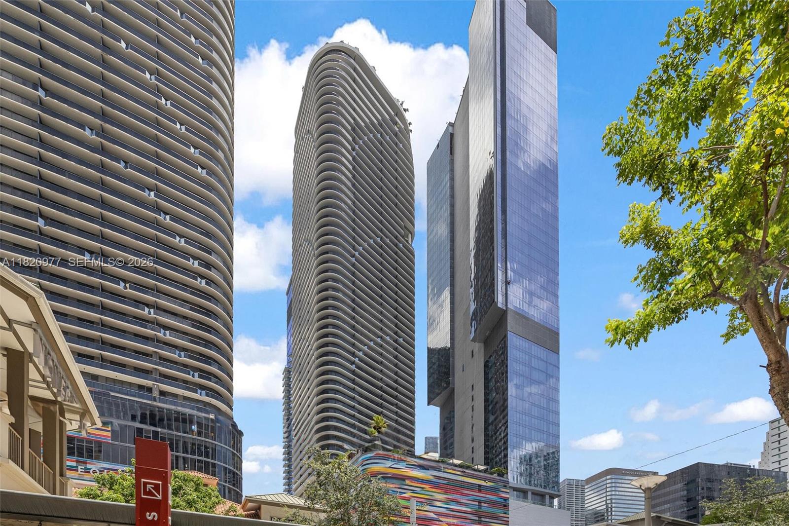 801 SMA RESIDENCES CONDO - Residential
