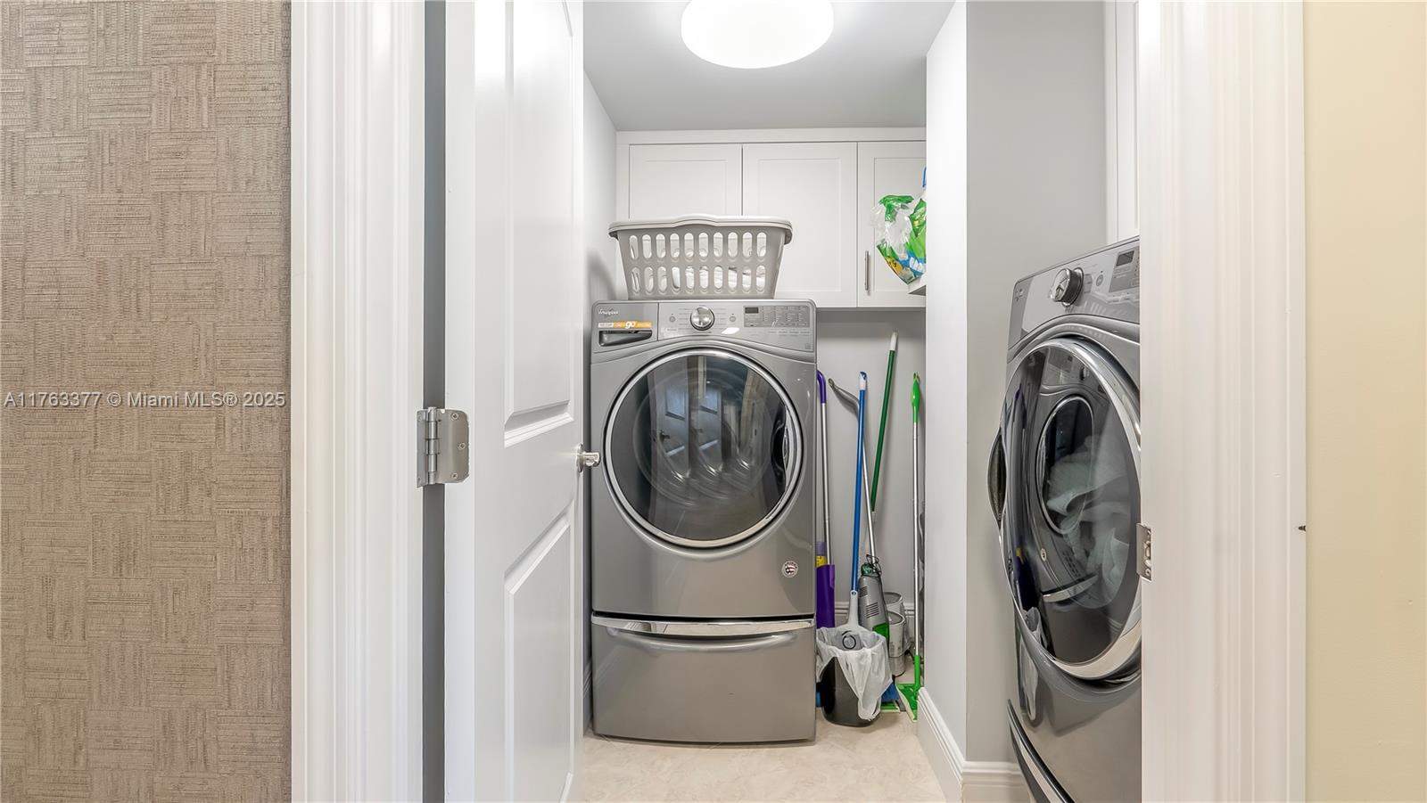 CORONADO AT HIGHLAND BEAC - Residential Lease