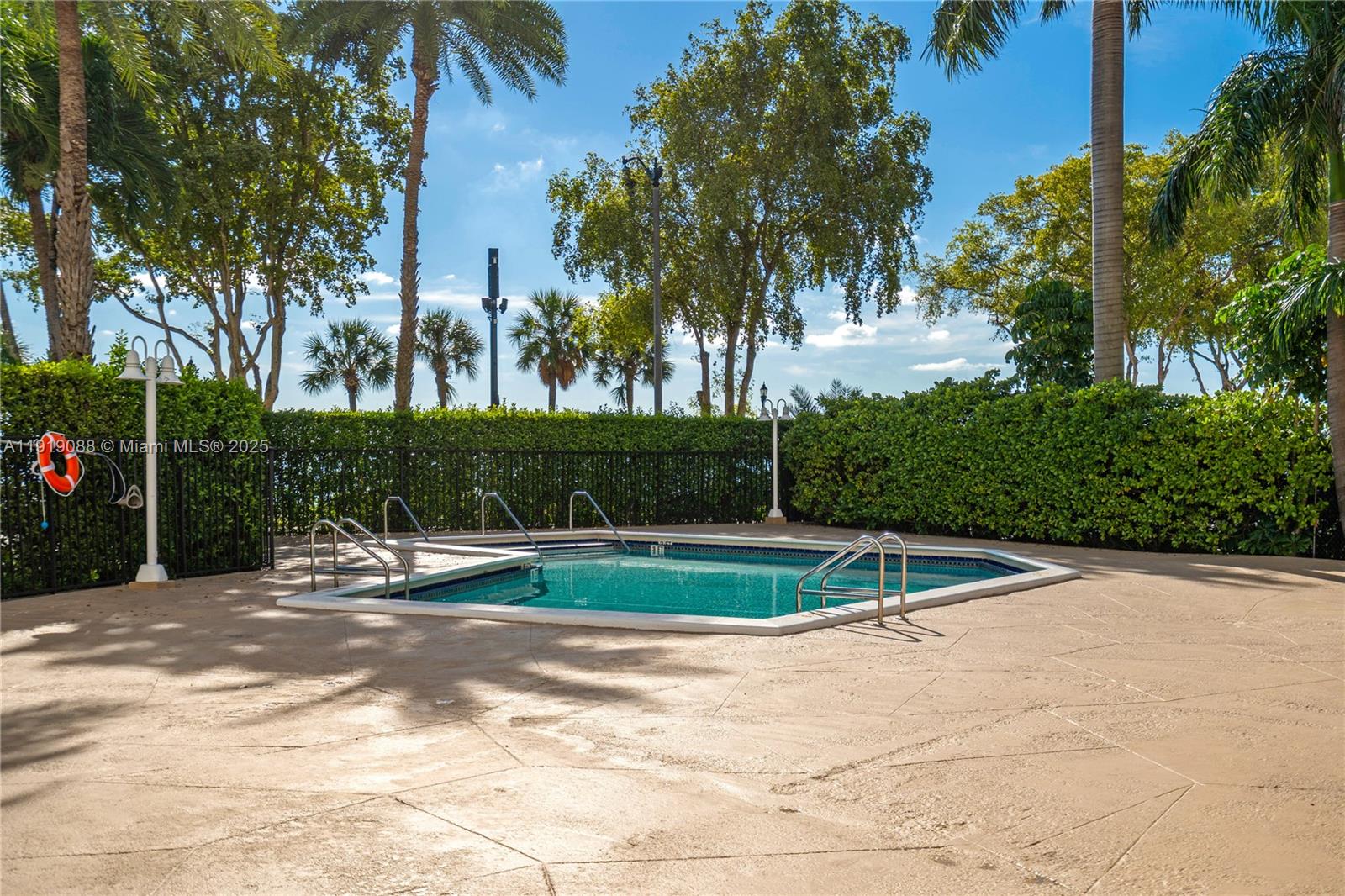 BAYSHORE PLACE CONDO - Residential