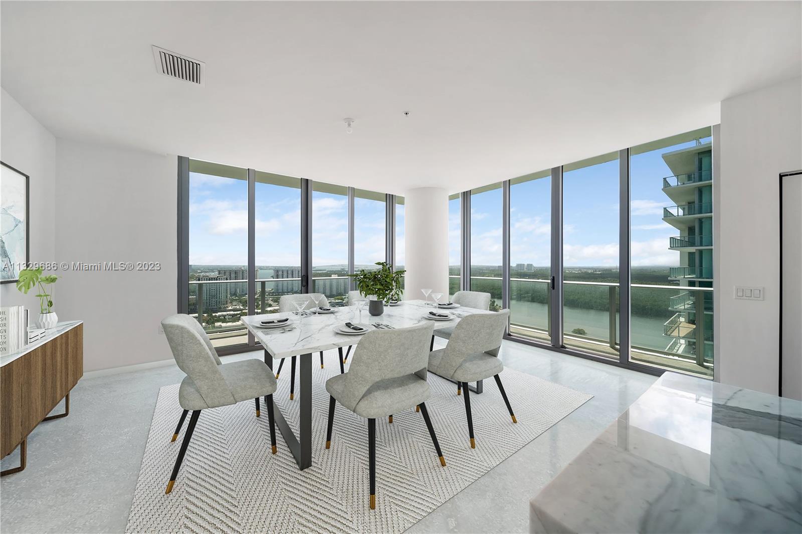 PARQUE TOWERS CONDO - Residential