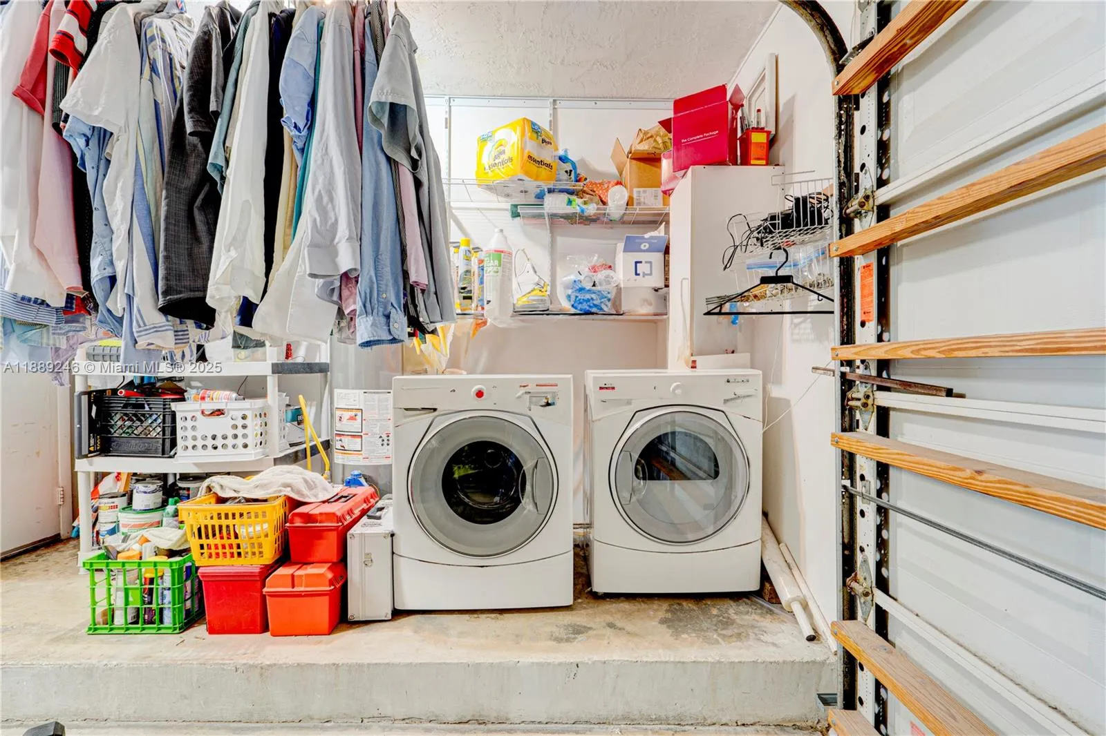 Miami, Florida 33176, United States, 4 Bedrooms Bedrooms, ,2 BathroomsBathrooms,Residential,Active,223825