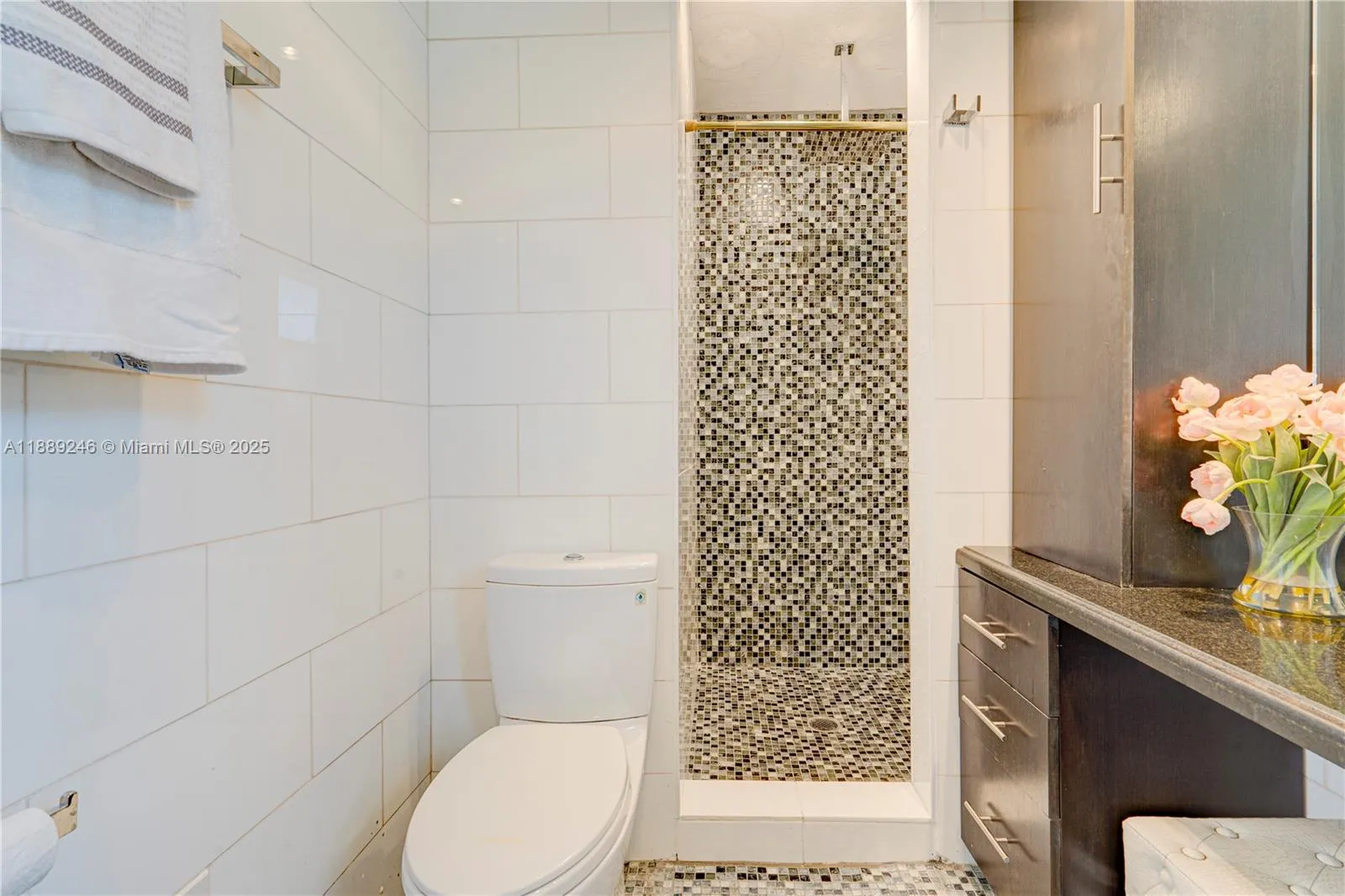 Miami, Florida 33176, United States, 4 Bedrooms Bedrooms, ,2 BathroomsBathrooms,Residential,Active,223825