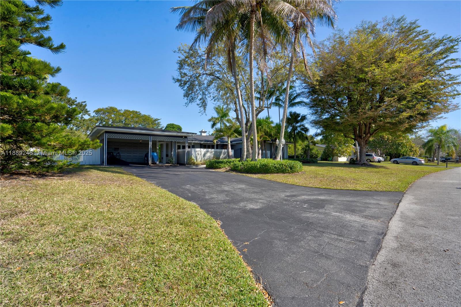 PINE SHORE SEC TWO - Residential