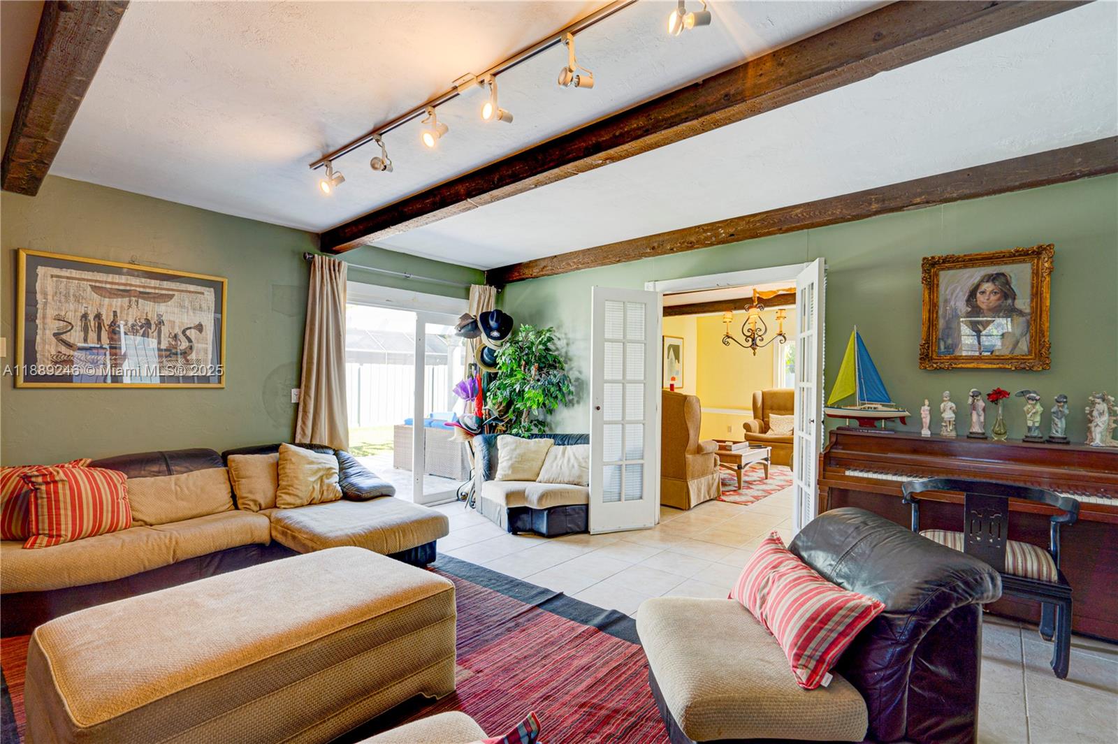 PINE SHORE SEC TWO - Residential