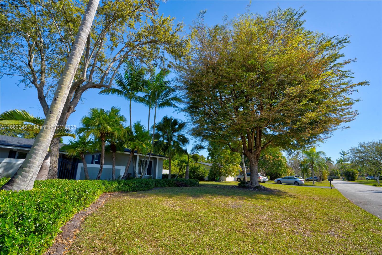 PINE SHORE SEC TWO - Residential
