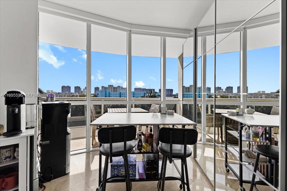 TRUMP ROYALE CONDO - Residential