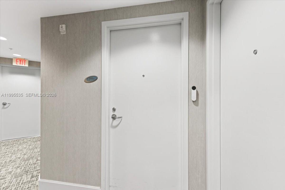 TRUMP ROYALE CONDO - Residential