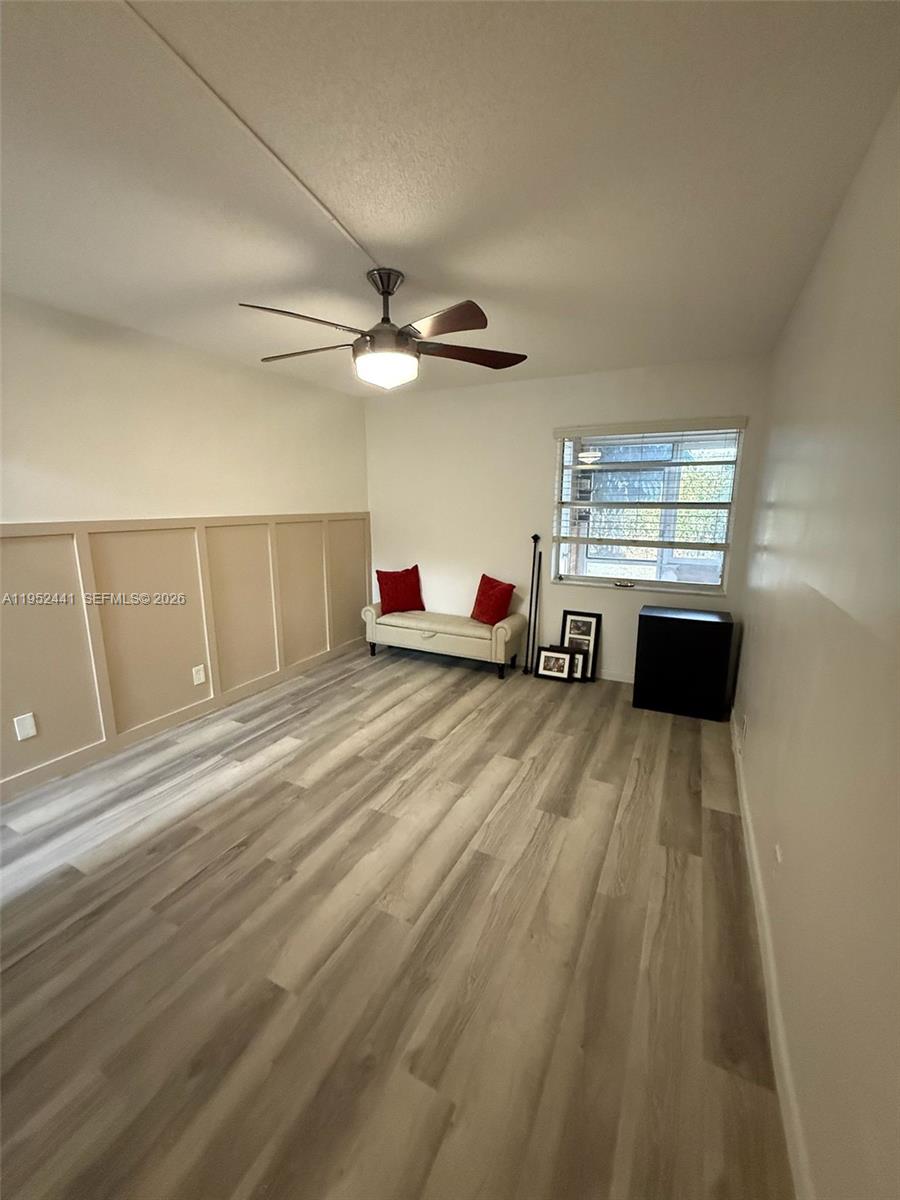 KINGS POINT BURGUNDY COND - Residential