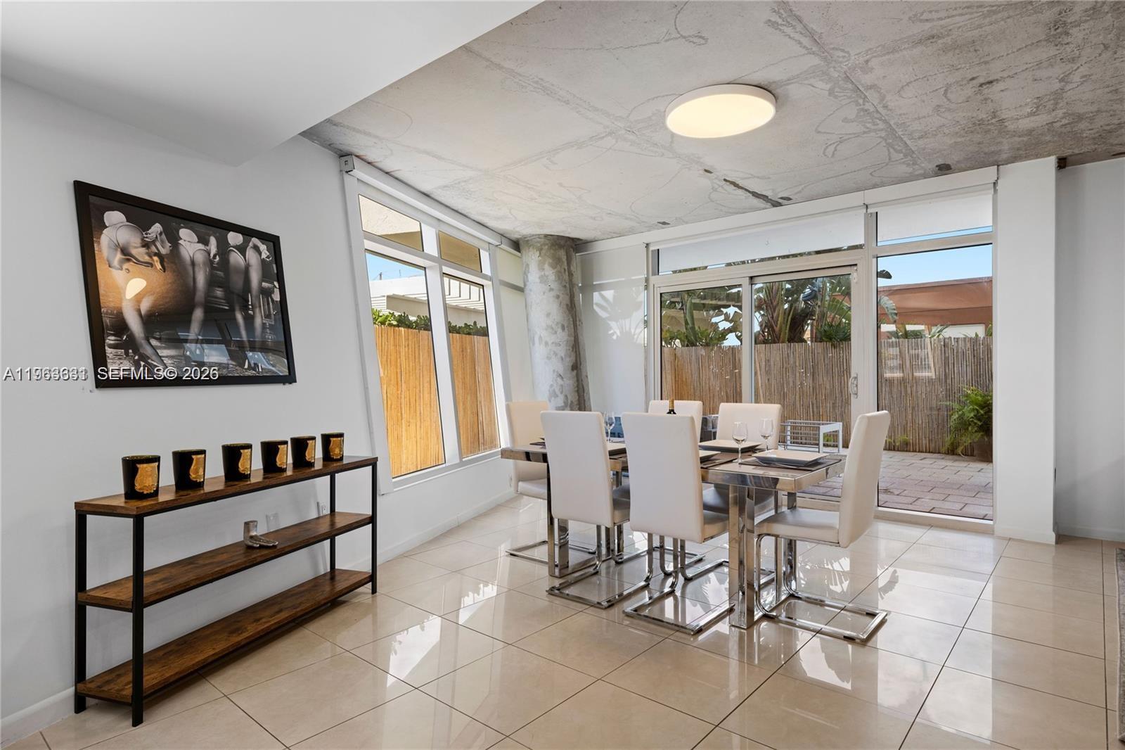 MIDBLOCK MIAMI CONDO - Residential
