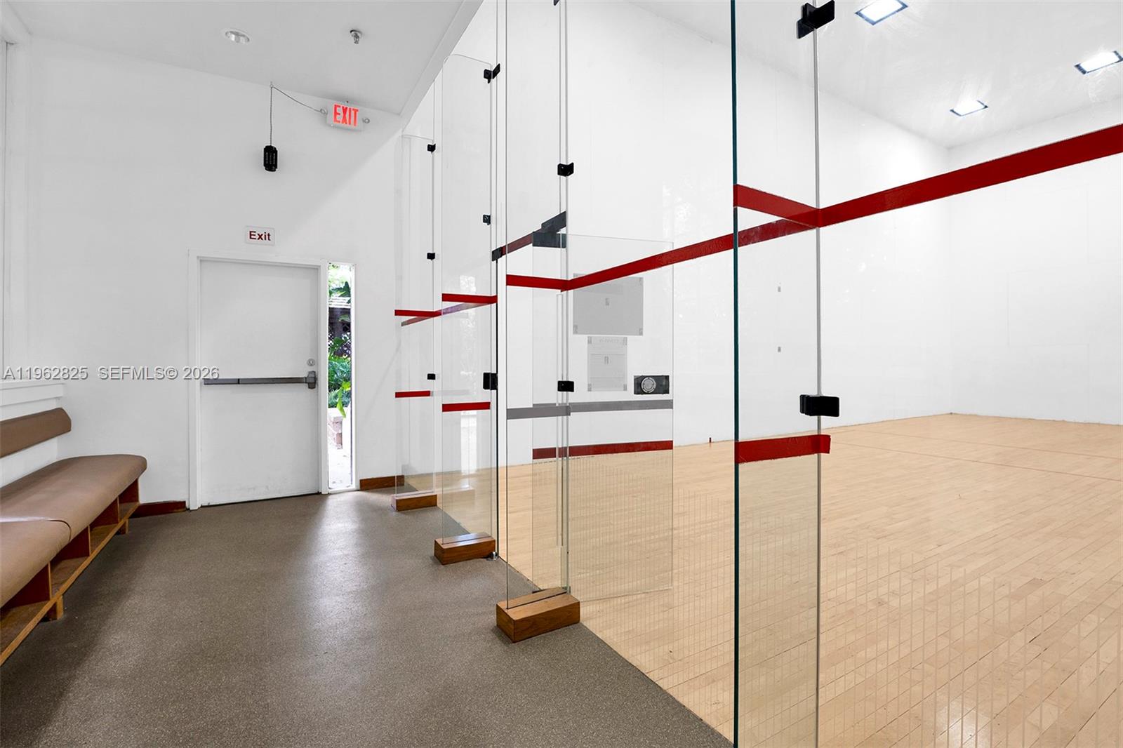 TOWERS OF QUAYSIDE CONDO - Residential