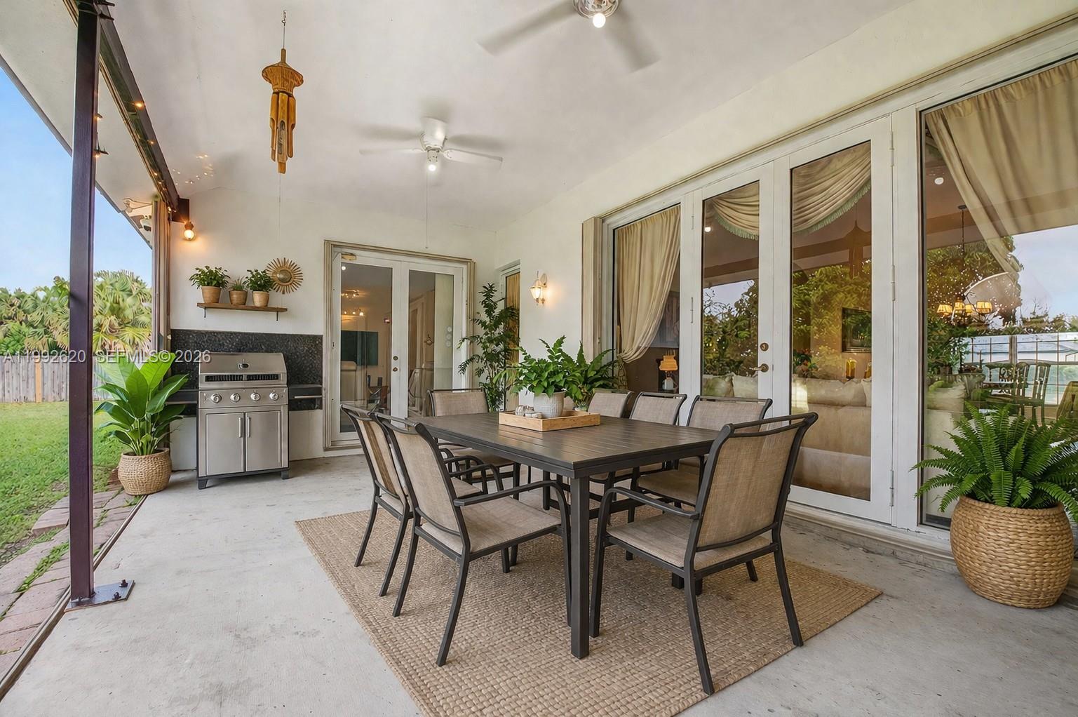 SOUTH KENDALL ESTATES - Residential