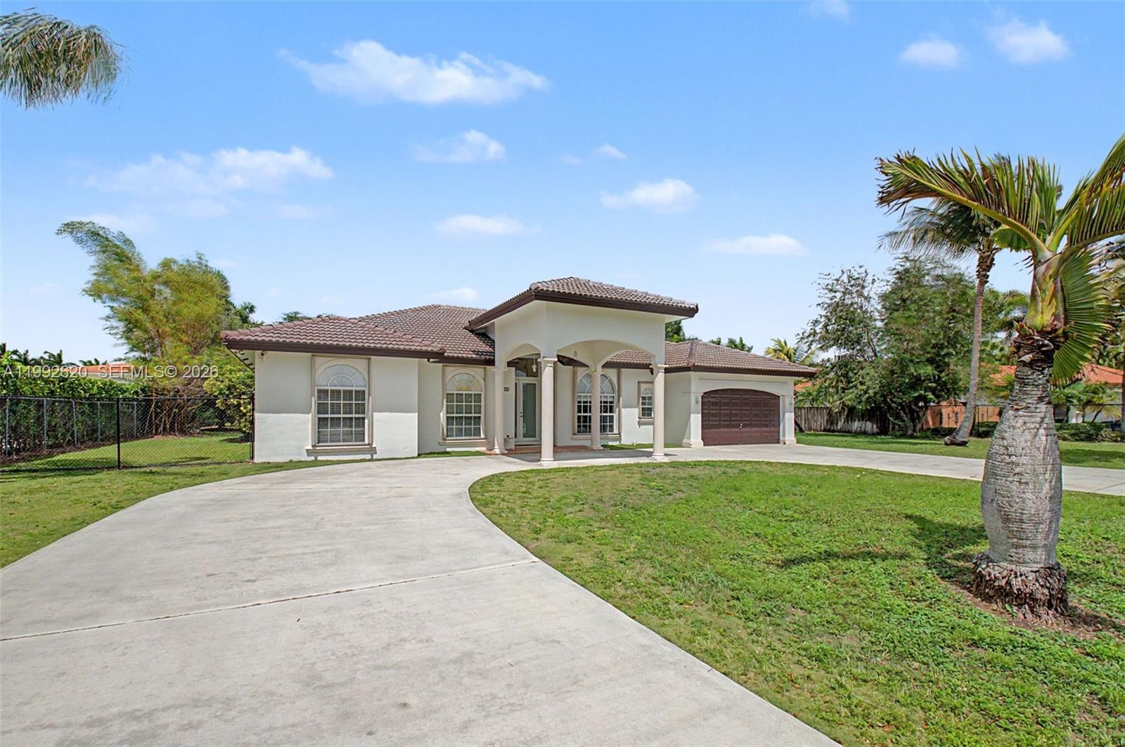 SOUTH KENDALL ESTATES - Residential