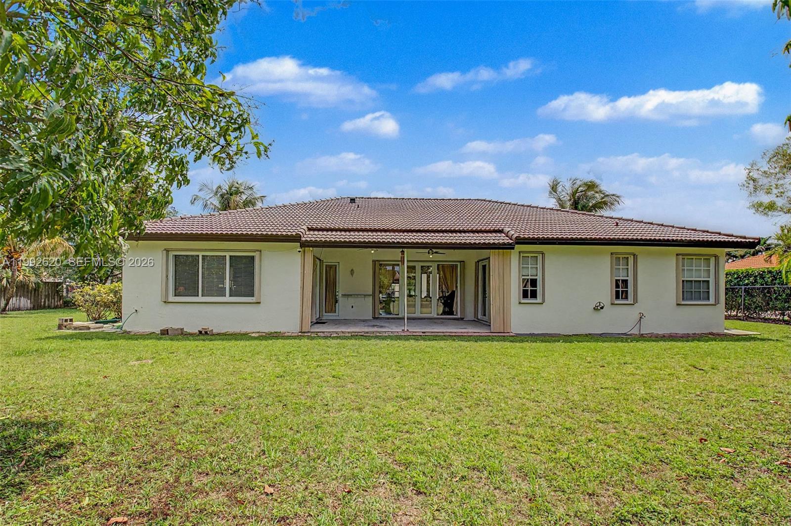 SOUTH KENDALL ESTATES - Residential