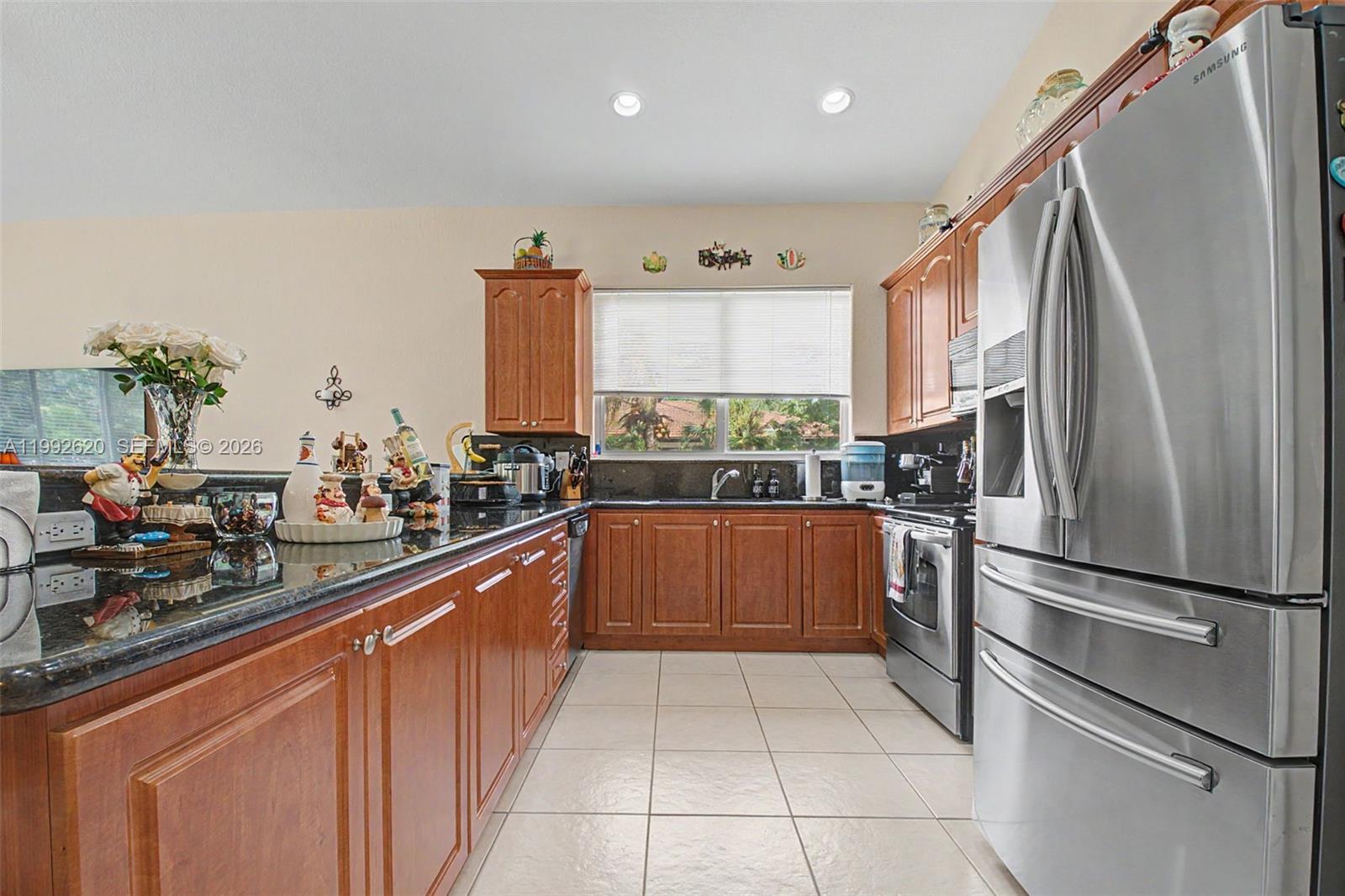 SOUTH KENDALL ESTATES - Residential