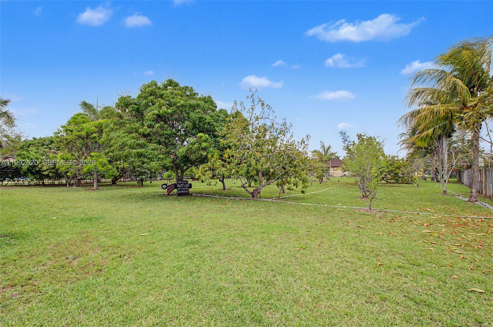 SOUTH KENDALL ESTATES - Residential