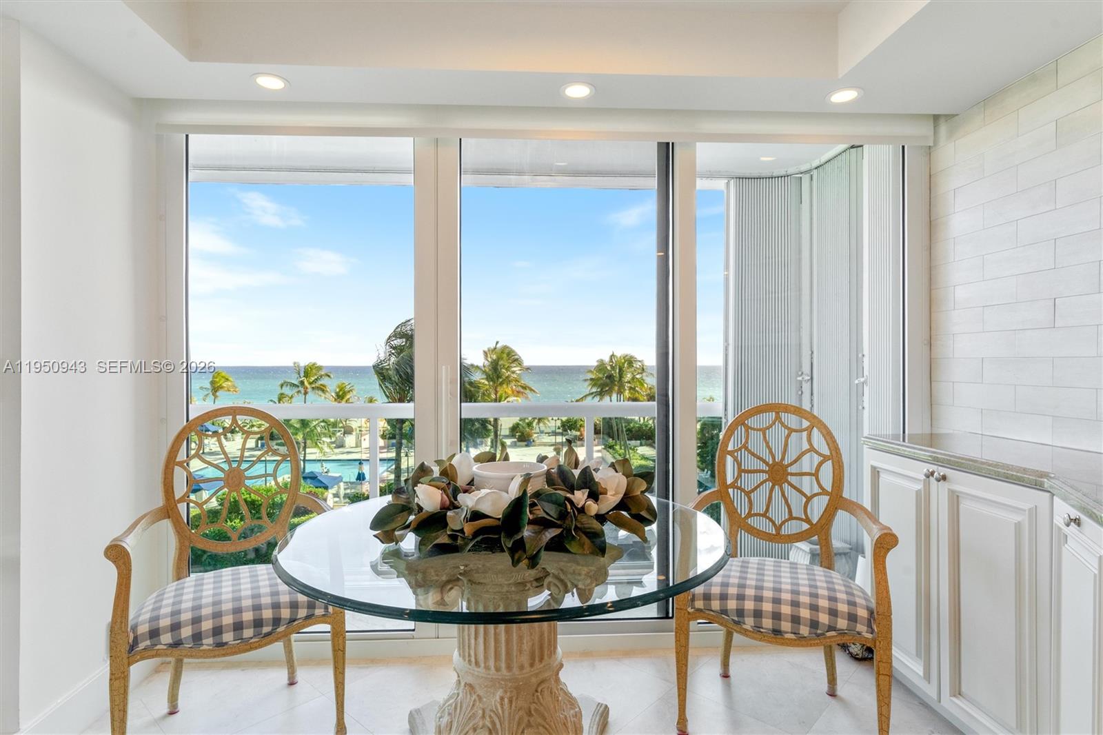 POINT OF AMERICAS - Residential