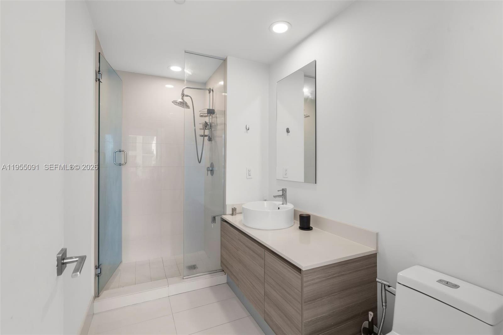 3401 MIDTOWN CONDO - Residential