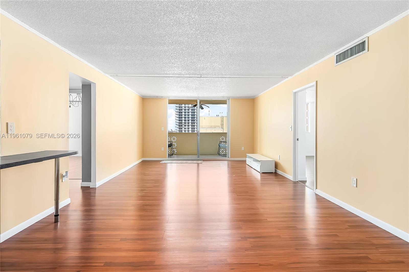 PLAZA TOWERS NORTH CONDO - Residential