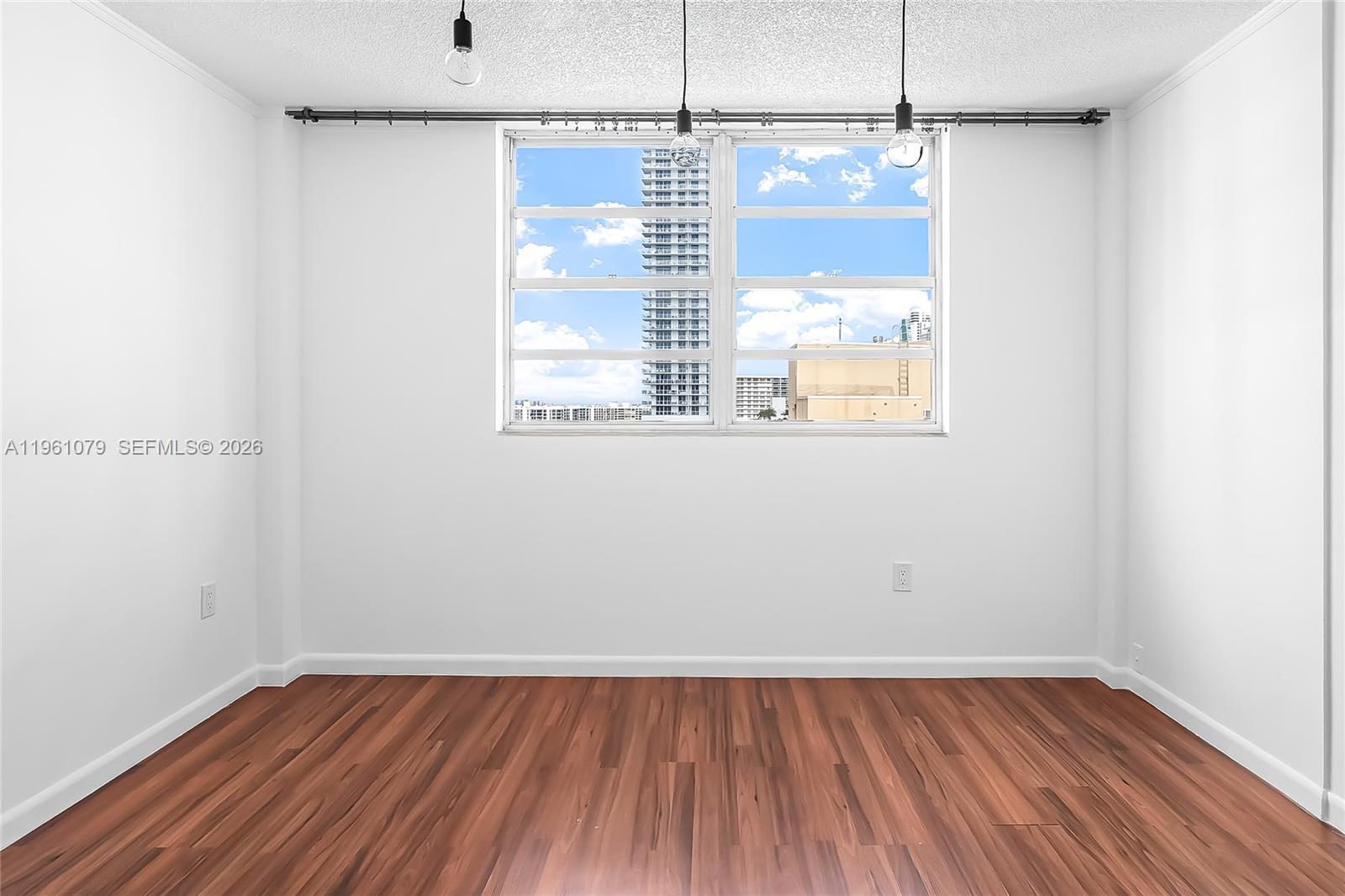 PLAZA TOWERS NORTH CONDO - Residential