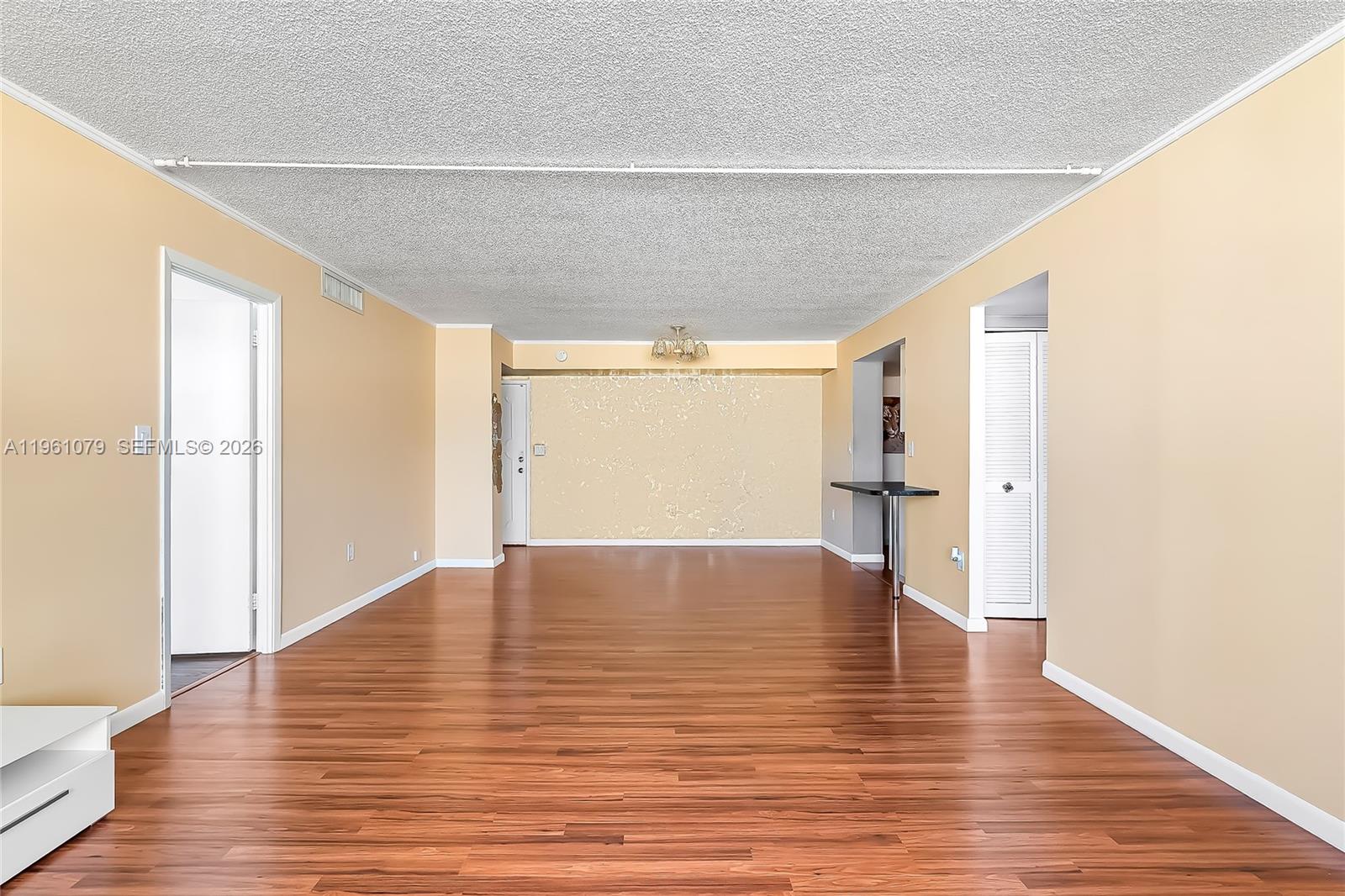 PLAZA TOWERS NORTH CONDO - Residential