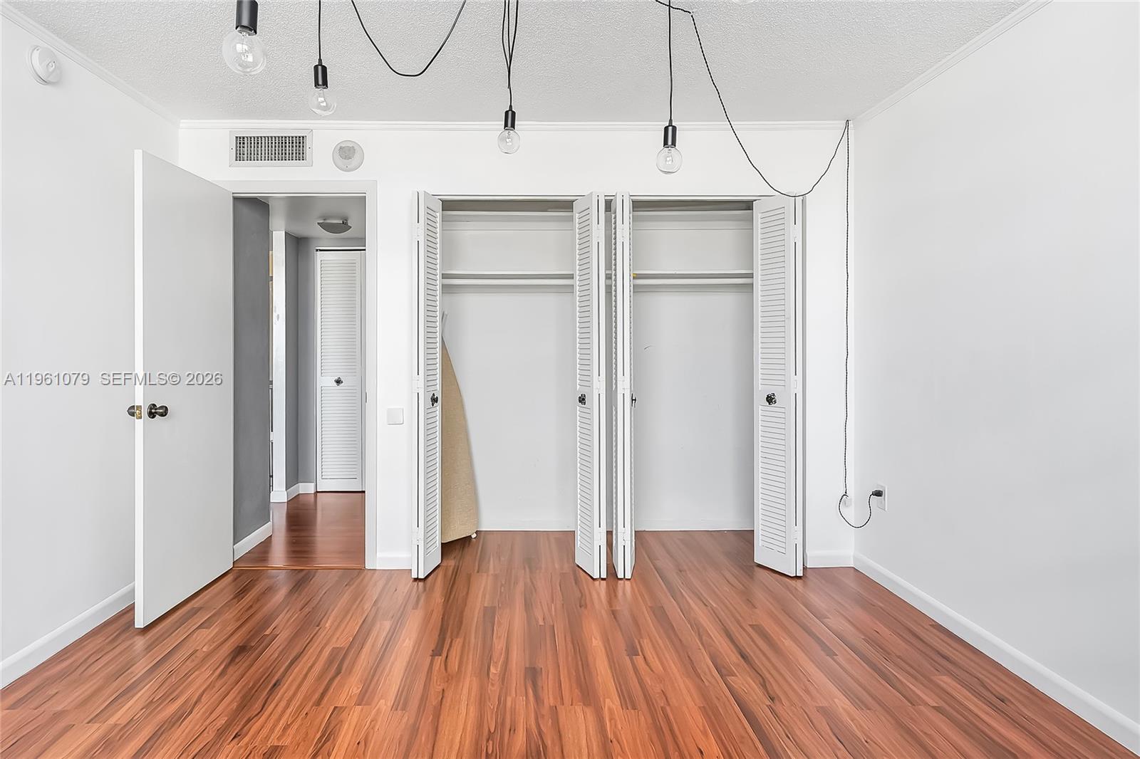 PLAZA TOWERS NORTH CONDO - Residential